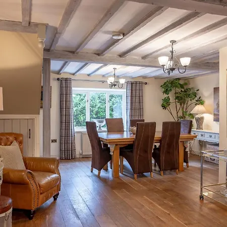 Sun Hill בית נופש לייבורן