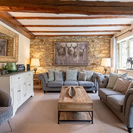 Sun Hill * Leyburn